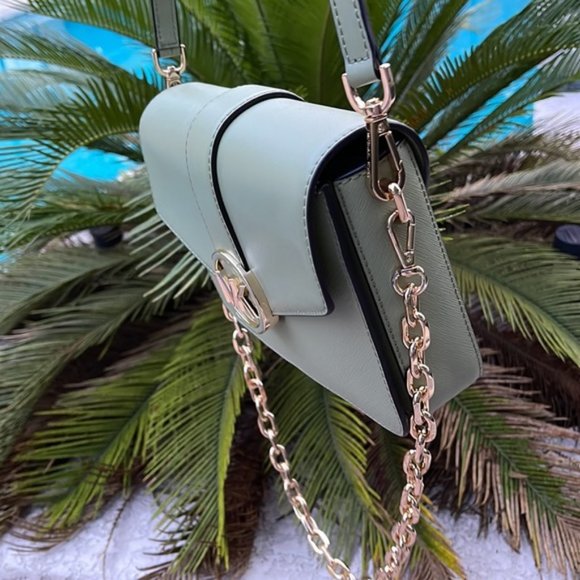 Michael Kors Carmen Medium Monogram Flap Crossbody Convertible Shoulder Bag - Picture 4 of 16